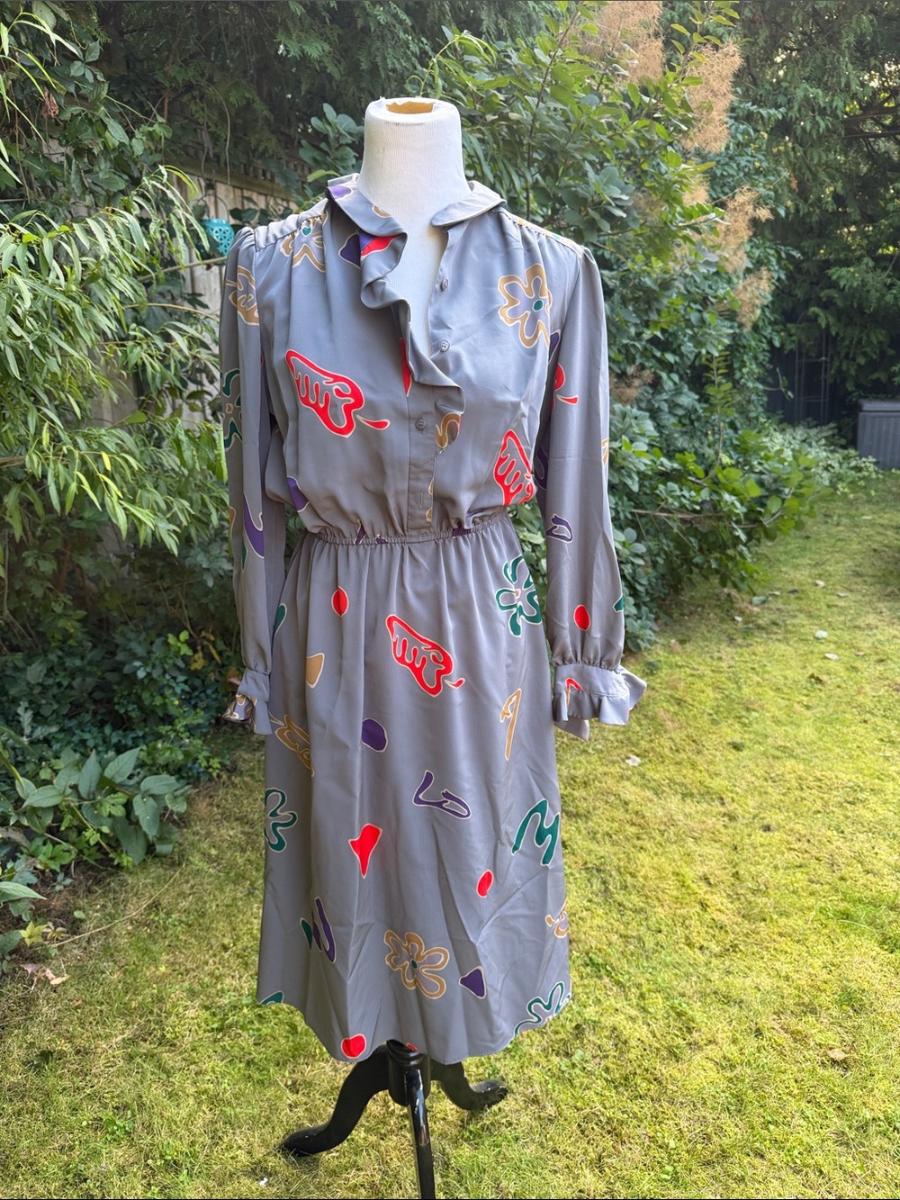80’s Sasson Grey Floral Print Long Sleeve Ruffle Neck Dress